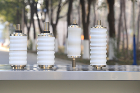 真空開關(guān)管結(jié)構(gòu)及工藝有怎樣的特點和優(yōu)勢？